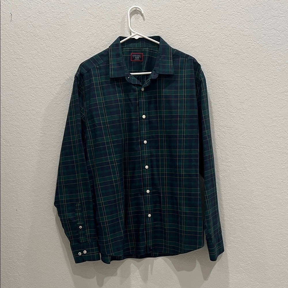 UNTUCKit Dark Green Plaid Button Down Shirt